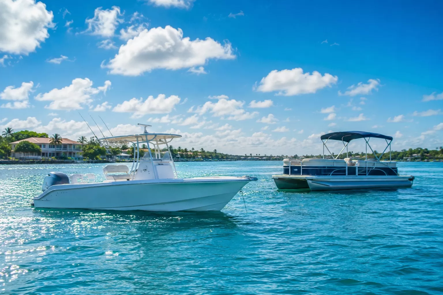 Boats on the calm blue water of Tampa Bay on a sunny day